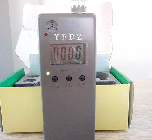 YJ0118-3礦用數字顯示酒精檢測儀