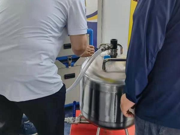 油氣回收檢測儀